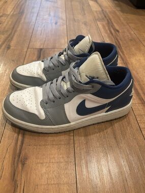 Nike Jordan 1 Lows in White, Gray & Navy Blue